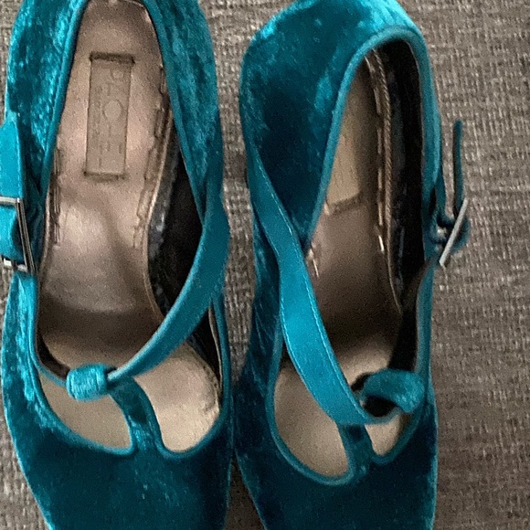 Rachel royal Heels crush Velvet and Snake platform heels size 8 - Picture 12 of 16